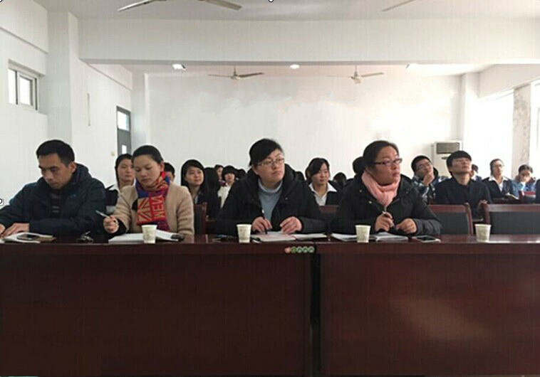 永利集团yl680913级物流管理一班开展“青春蜕变”成长主题班会