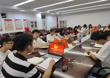 永利集团yl6809团总支召开新生班团支书培训会