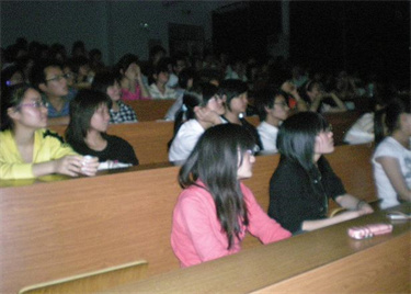 永利集团yl6809学生院长助理团组织我们学生观看心理健康电影 
