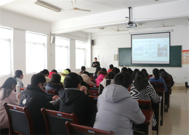 永利集团yl6809举办主题为“站在新时代教育的门槛上——非教育人士的教育思考”的讲座