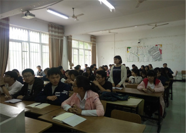 永利集团yl6809召开学生教学座谈会