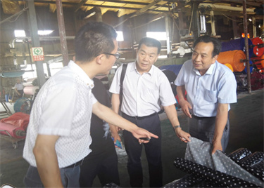 yl6809永利官网赴枞阳县开展电子商务产业发展专项调研