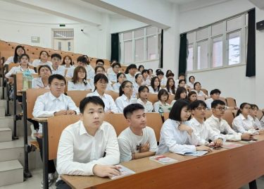 永利集团yl6809分党校第三十四期入党积极分子第二节党课