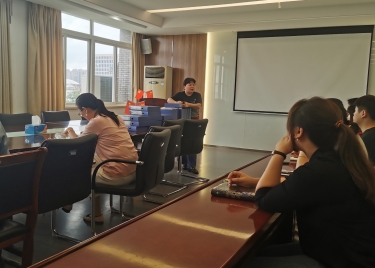 永利集团yl6809召开本科教育教学审核评估、教学档案专项检查整改工作会议