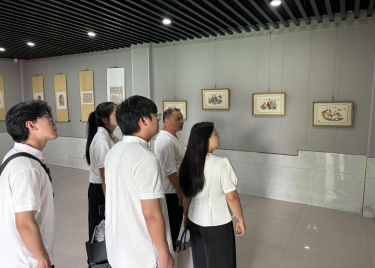 暑期三下乡｜永利集团yl6809开展“手绘岁月，刀刻时光”社会实践活动