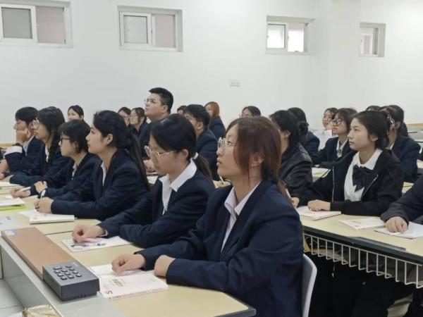 "C:\Users\王洁\Desktop\图片2600.jpg"