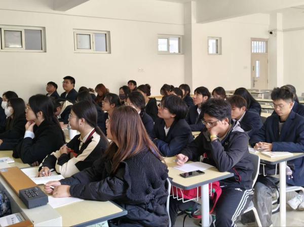 "C:\Users\王洁\Desktop\图片2600.jpg"