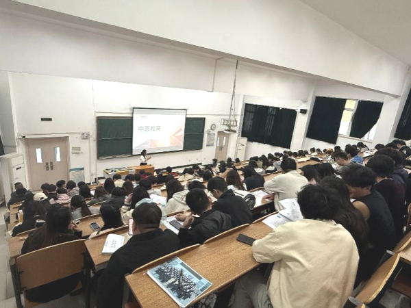 "C:\Users\王洁\Desktop\图片2(1)600.png"