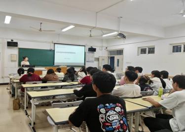 永利集团yl6809举办责任教室管理培训会