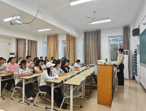 "C:\Users\王洁\Desktop\图片2600.jpg"