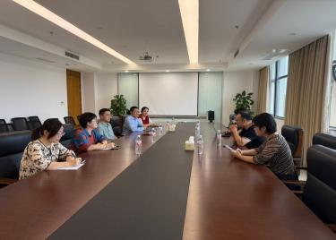 安徽省顶新信息科技有限公司来我们进行校企合作交流