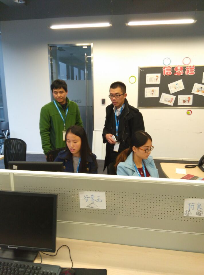 永利集团yl6809管理人员及专业老师赴南京苏宁探望实习学生